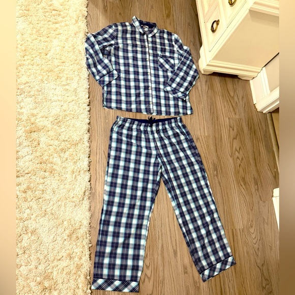 Victoria's Secret Blue and White Plaid Pajama Set - Picture 1 of 16